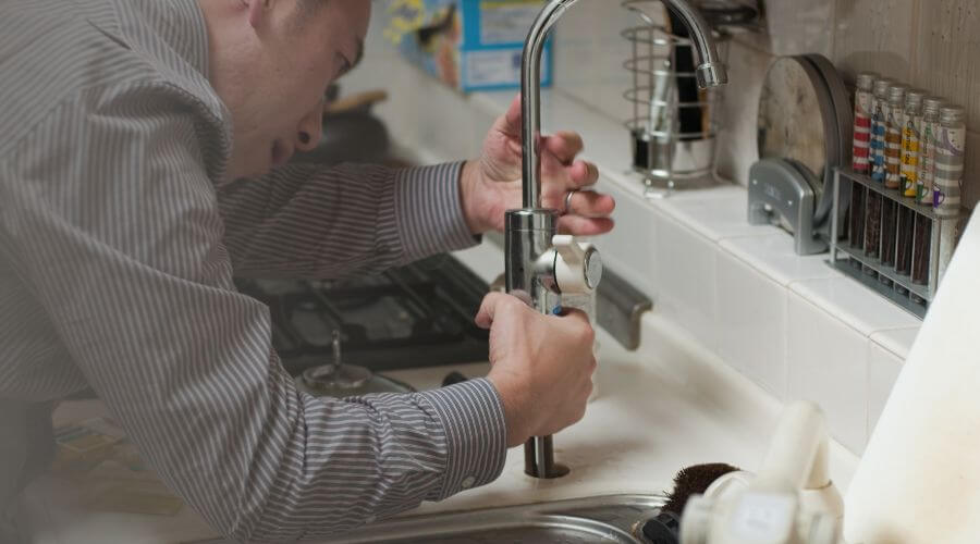 Professional sink repair in Homeland, FL